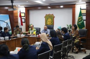 Kapuspenkum Kejagung Menerima Kunjungan Mahasiswa President University Dalam Rangka Law School Visit