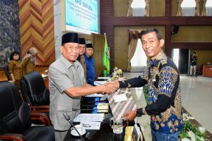 Pansus DPRD Deli Serdang Serahkan Rekomendasi LKPj TA 2022 pada Bupati
