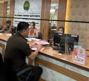 Jaksa Kejati Sulsel Limpahkan Berkas Perkara Dugaan Korupsi PDAM Makasar ke Pengadilan TIPIKOR