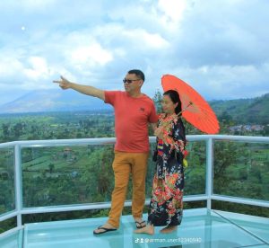 Ini Tempat Wisata Baru Jembatan Kaca Gundaling Sky Hill di Berastagi