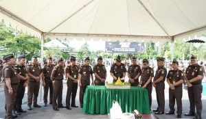Peringati HUT ke-72 Persaja, Kajati Sumut Potong Tumpeng dan Berikan Penghargaan Kepada Bidang Pidmil dan Datun