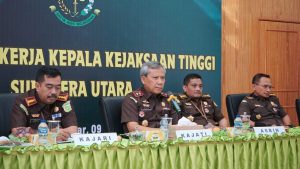Kajati Sumut Kunker ke Kejari Pematang Siantar Cek Posko Pemilu dan Ingatkan Jajaran Gunakan Sistem Digital Untuk Laporan Ke Pimpinan