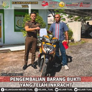 Kejaksaan Negeri Tual Kembalikan Barang Bukti Yang Telah Inkracht