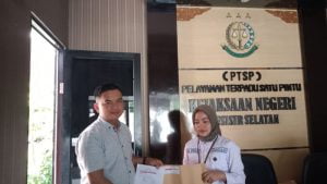 12 Anggota DPRD Pesisir Selatan Resmi di Laporkan ke Kejaksaan
