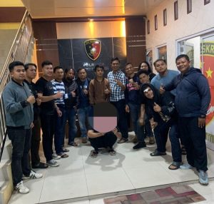 Pelaku Mucikari Gay Masih 17 Tahun Di Bukittinggi Ditangkap Polisi