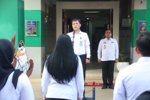 Jadi Pembina Apel Pagi Kanwil Kemenkumham Sumut, Roman : Taat Hukum Itu Penting