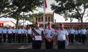 Karutan Kelas I Medan Gelar Upacara Pelepasan Purnabakti Pegawai dan Pemberian Penghargaan Pegawai Teladan