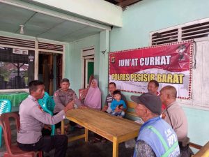 Jum’at “Curhat” Polres Pesisir Barat Bersama Warga Kuala Stabas