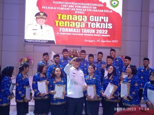 132 PPPK Terima SK dari Bupati Maluku Tenggara
