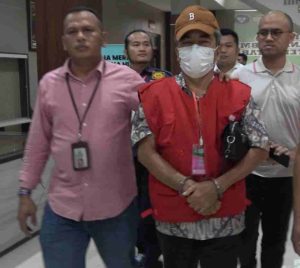 Rugikan Negara Rp 32,7 M, Kejati Sumut Tahan Mantan Bupati Samosir