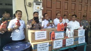 Polda Sumut Gerebek Ruko Tempat Perdagangan Oli Illegal