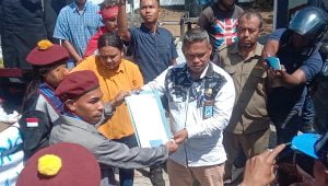 17 Siswa Pesertadidik SD Naskat Ohoituf Lulus Tanpa Ijazah