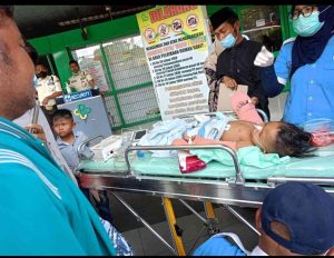 Rasa Sosial Yang Tinggi, Kades Ketapang Sekaligus Ketua Paguyuban Kades se Pantura Salurkan Bantuan