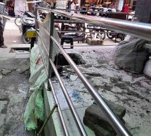 Pemilik Toko Madinah di Pasar Ikan Lama Bangun Tembok Diatas Gang Kebakaran, Sejumlah Pedagang Protes