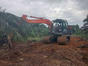 Penggalian Parit Kiri Kanan Jalan dan Pembentukan Jalan Sudah terlihat di Lokasi TMMD Ke 118