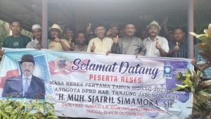 Wakil Ketua DPRD Tanjab Barat H. Muh. Sjafril Simamora SH Melaksanakan Reses di Desa Kemuning
