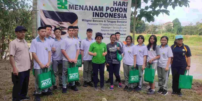 Siswa-Siswi Yayasan Perguruan Wiyata Dharma Medan Peringati Hari Penanaman Pohon Indonesia