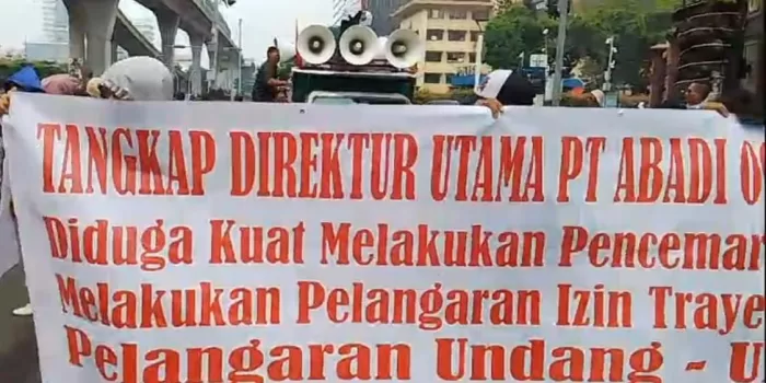 Masyarakat dan Aktivis Unjuk Rasa di Mabes Polri, Laporkan Ketimpangan Yang Terjadi di OKU