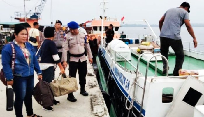 Satpol Airud Polres Nias Selatan Laksanakan Pengamanan Kapal dan Sosialisasi