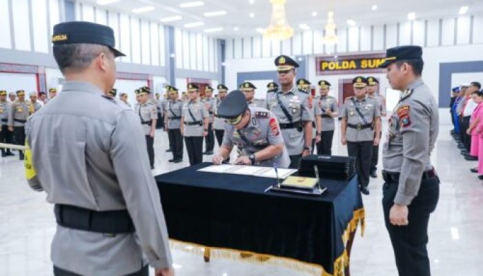 Kapolda Sumut Lantik Pejabat Utama dan Sejumlah Kapolres