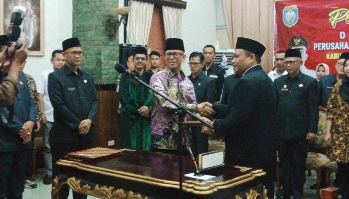 Radius Susanto Resmi Jabat Direktur Perumda Pasar OKU