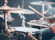 Rahasia Musisi Menjaga Alat Musiknya saat Konser