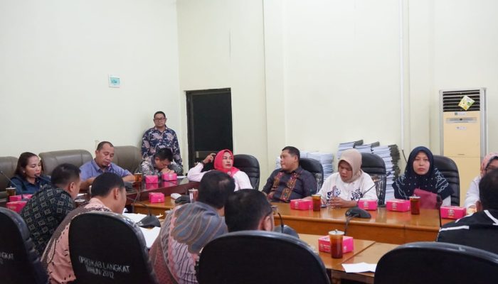 DPRD Kabupaten Langkat RDP dengan Aliansi Guru Honorer PPPK