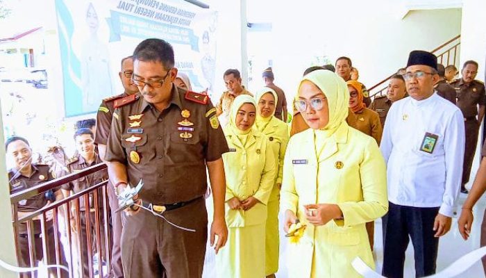 Kajati Maluku dan Ketua IAD Maluku Resmikan Gedung Penunjang Kantor Kejaksaan Negeri Tual