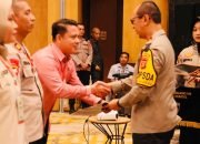 Buka Rakor Bidang Keuangan, Kapolda Sumsel Berikan Penghargaan Satker Berprestasi