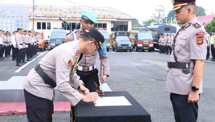 Kapolres Lahat Pimpin Sertijab Wakapolres