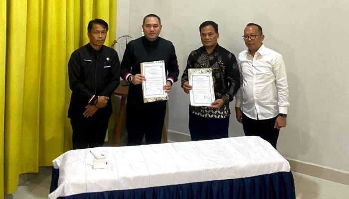Bupati Pakpak Bharat Tandatangani Serah Terima Taman Dancing Fountain dari PT. Toba Pulp Lestari Tbk