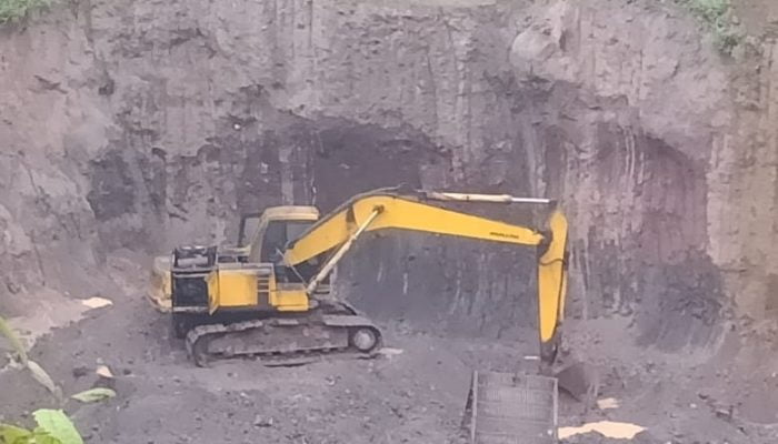 Aktivitas Tambang Galian C di Desa Ngabean-Boja Diduga Tak Berizin/Ilegal, Aparat Penegak Hukum Setempat Terkesan Tutup Mata