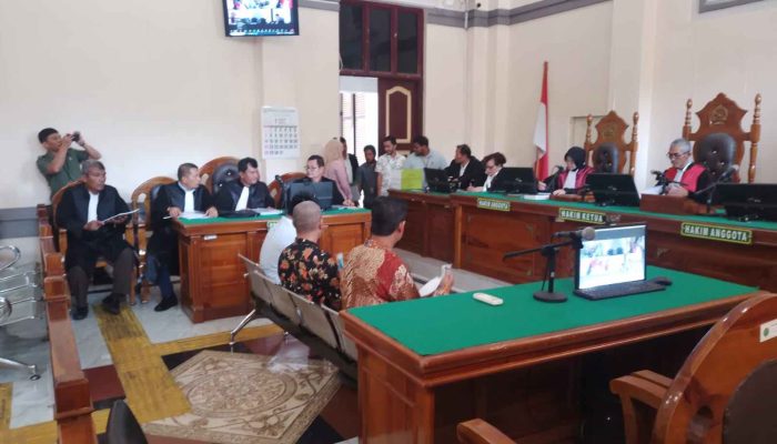 Hakim Tolak Eksepsi Terdakwa Perkara Dugaan Korupsi Eradikasi Lahan PT PSU di Batubara
