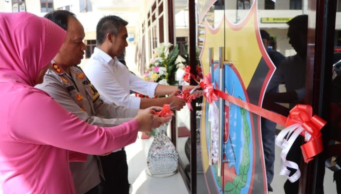 Wakil Bupati Karo Hadiri Penyerahan Hibah Renovasi Gedung Utama Polres Tanah Karo