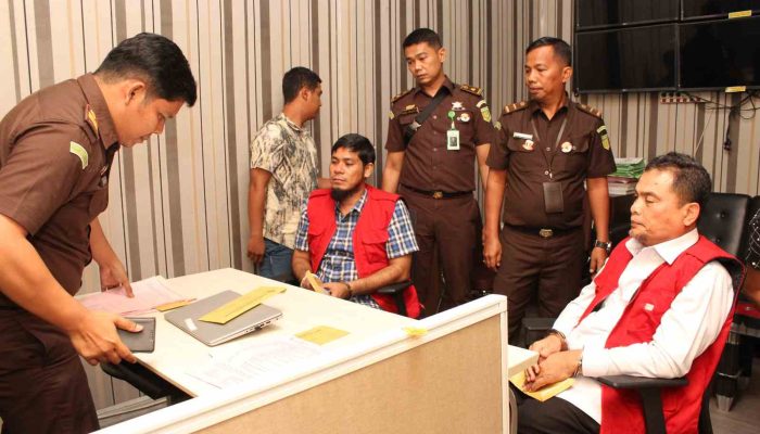 Diduga Korupsi APD Covid 19, Kejati Sumut Tahan Kadis Kesehatan Provsu dan Rekanan