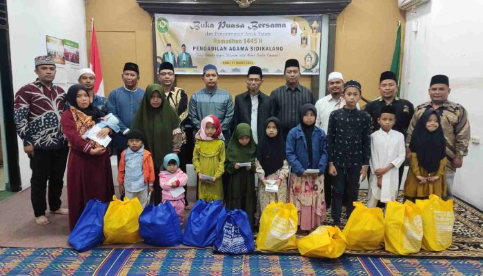 Ketua Pengadilan Agama Sidikalang Adakan Bukber dan Santuni Anak Yatim
