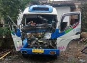 Bus Moria Tabrak Truk Parkir di Taput, 14 Orang Luka-Luka