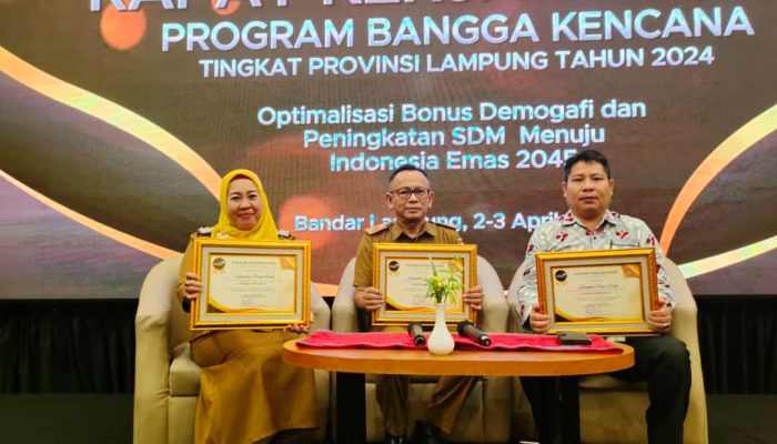 Dinas P3AKB Pesisir Barat Mendapatkan Tiga Penghargaan Dari BKKBN