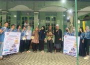 Berbagi Kebahagiaan di Bulan Ramadhan, HMA Dharmawangsa Bersama Media Datapost.id Bagikan Takjil ke Masyarakat