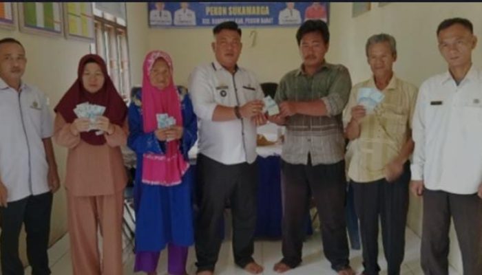Pekon Sukamarga Salurkan BLT DD Tahap I Tahun 2024