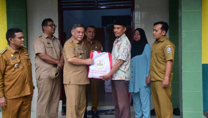 Bupati Deli Serdang Serahkan Bantuan Sembako Presiden RI Kepada Panti Asuhan