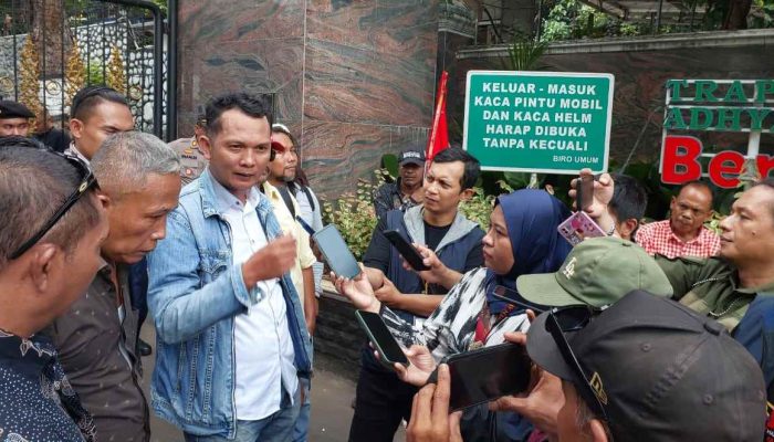 Ketum AKPI & Ketua Bidang Tipikor LAI, Gelar Aksi Damai di Depan Kantor Kejagung Terkait Tambang Ilegal di Bangka Belitung
