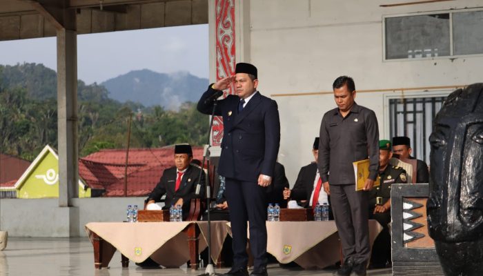 Bupati Pakpak Bharat Pimpin Upacara Peringatan Hari Otonomi Daerah