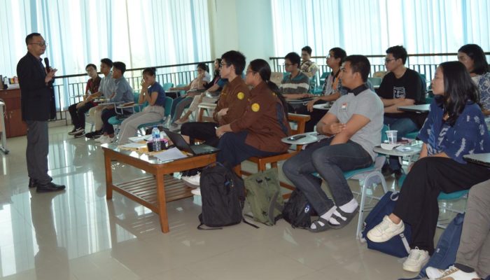 Tingkatkan Kemampuan Menulis, KMHB UNJ Menggelar Giat Skill Development II