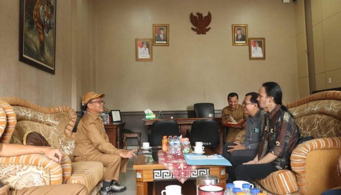 Sekda Pakpak Bharat Terima Audiensi LPPKM Unimed