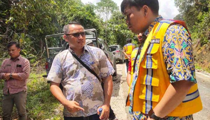 Kadis PUTR dan Perhubungan Pakpak Bharat Melaksanakan Penelitian Lapangan Serah Terima Hibah Barang Milik Negara