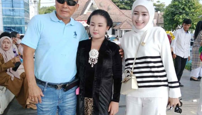 Memperingati Hari Kartini ke 145, SD Star Kids Sabet Juara Pertama Dalam Perlombaan Busana Kartini Milenial 2024