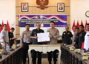 Wakil Bupati Pakpak Bharat Menandatangani Surat Keputusan FLLAJ