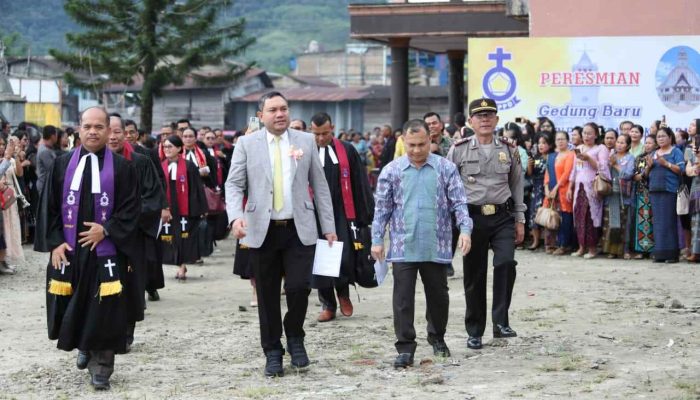 Bupati Pakpak Bharat Hadiri Peresmian Gereja Kristen Protestan di Kota Salak