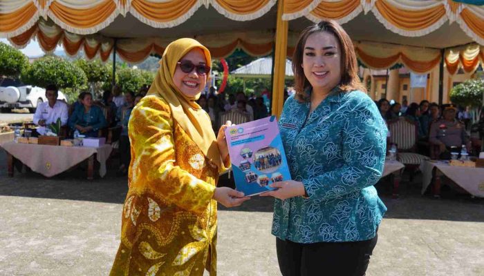 Bersama Ketua Tim Monitoring TP PKK Sumut, Ketua TP PKK Pakpak Bharat Sampaikan Bahaya dan Penyebab Penyakit Kanker Kepada Masyarakat
